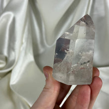 Load image into Gallery viewer, High Clarity Quartz Tower with Multiple Penetrator Points