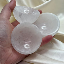 Load image into Gallery viewer, Satin Spar Mini Bowls