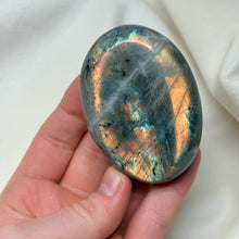 Load image into Gallery viewer, Small Labradorite Bowl C