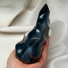 Load image into Gallery viewer, 1lb12oz Moody Orca Agate Flame