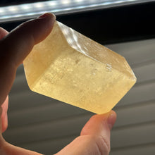 Load image into Gallery viewer, Honey Calcite Freeform F