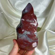 Load image into Gallery viewer, Red Sea Jasper Flame (1lb9oz)