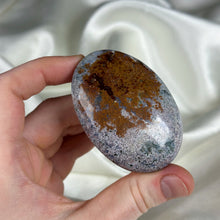 Load image into Gallery viewer, Light Lilac Sea Jasper Palmstone