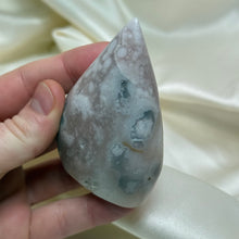 Load image into Gallery viewer, Pink Amethyst Flower Agate Flame