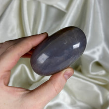 Load image into Gallery viewer, Deep Denim-Blue Rose Quartz Palmstone