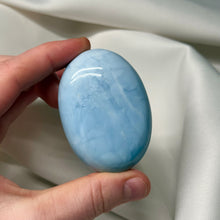 Load image into Gallery viewer, Blue Opal Palm B