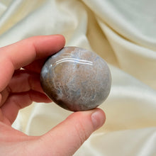 Load image into Gallery viewer, Sea Jasper Palmstone Q