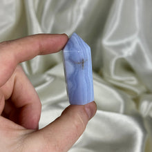 Load image into Gallery viewer, Blue Lace Agate Tower B