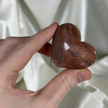 Load image into Gallery viewer, Sunstone Heart