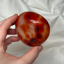 Load image into Gallery viewer, Cherry Carnelian Bowl