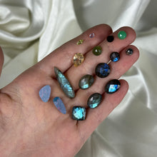 Load image into Gallery viewer, Crystal Candy Capsules!