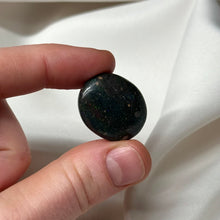 Load image into Gallery viewer, Rare! Honduras Black Opal Mini Palm B