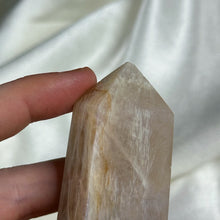 Load image into Gallery viewer, Belomorite Sunstone with Moonstone Tower C (imperfect)