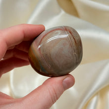 Load image into Gallery viewer, Polychrome Jasper Palmstone C