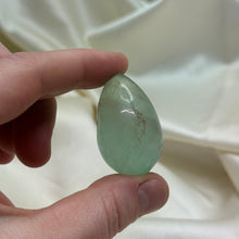 Load image into Gallery viewer, Fluorite Egg A
