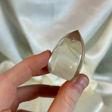 Load image into Gallery viewer, High Clarity Champagne Citrine Flame