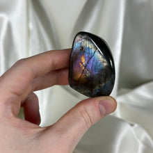 Load image into Gallery viewer, Blue Ice Labradorite Freeform