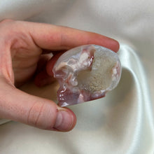 Load image into Gallery viewer, Flower Agate Skull Carving B