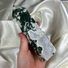 Load image into Gallery viewer, XL Moss Agate Tower