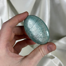 Load image into Gallery viewer, Super Flashy Amazonite Palmstone A
