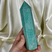 Load image into Gallery viewer, XL Flashy Amazonite Tower