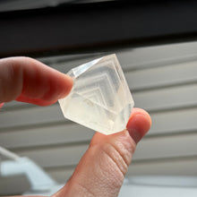Load image into Gallery viewer, Gorgeous Phantom Quartz Tower