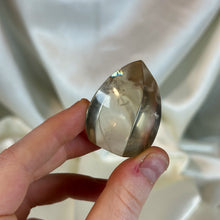 Load image into Gallery viewer, High Clarity Champagne Citrine Flame