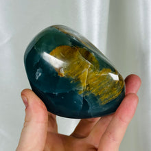 Load image into Gallery viewer, XL Deep Sea Blue Onyx Freeform B (1lb 7oz)