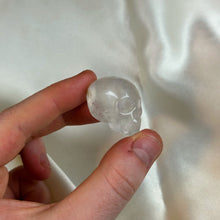 Load image into Gallery viewer, Fluorite Skull Carving A