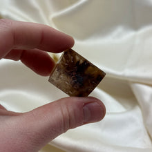 Load image into Gallery viewer, Rutilated Quartz Freeform A