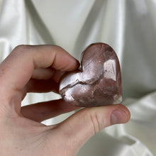 Load image into Gallery viewer, Sunstone Heart