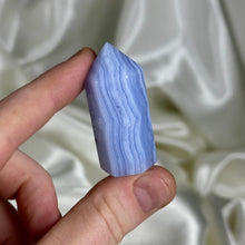 Load image into Gallery viewer, Blue Lace Agate Tower D