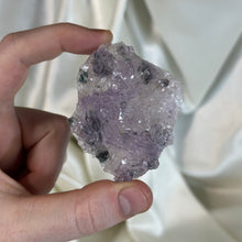 Load image into Gallery viewer, Amethyst Flower Plate B