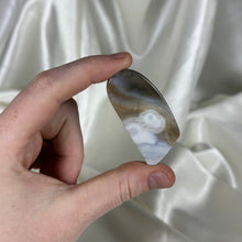 Load image into Gallery viewer, 8th Vein Ocean Jasper Tumble A