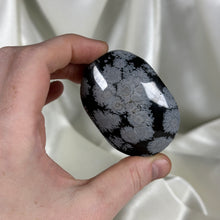 Load image into Gallery viewer, Snowflake Obsidian Palmstone B