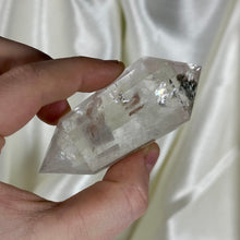 Load image into Gallery viewer, Clear Quartz Vogel C with Rainbows