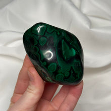 Load image into Gallery viewer, Vivid Malachite Freeform