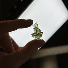 Load image into Gallery viewer, 2g Angel Chime Moldavite