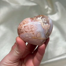 Load image into Gallery viewer, Flower Agate Heart Carving