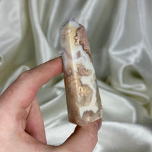 Load image into Gallery viewer, Flower Agate Tower B