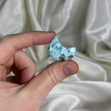 Load image into Gallery viewer, Larimar Moon B