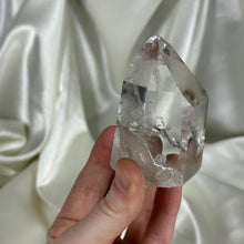 Load image into Gallery viewer, High Clarity Quartz Tower with Multiple Penetrator Points