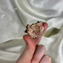 Load image into Gallery viewer, Hematite Quartz Cluster D