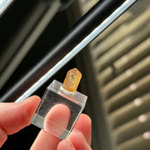 Load image into Gallery viewer, Beautiful Terminated Imperial Topaz Crystal L