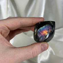 Load image into Gallery viewer, Fire and Ice Sunrise Labradorite Freeform