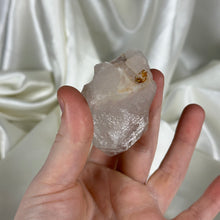 Load image into Gallery viewer, Chunky Glassy Quartz Point