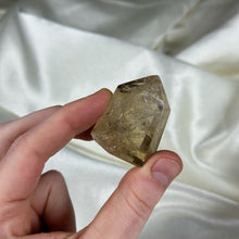 Load image into Gallery viewer, Small Citrine Tower