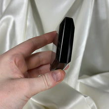 Load image into Gallery viewer, Sheen Obsidian Diamond Carving