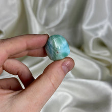 Load image into Gallery viewer, Larimar Tumble D