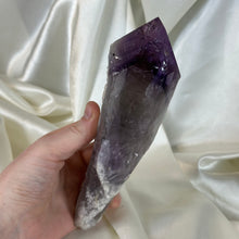 Load image into Gallery viewer, 1lb1oz Top-Polished Amethyst Root